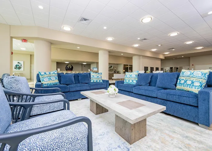 Phoenix Gulf Towers 804 Apartment